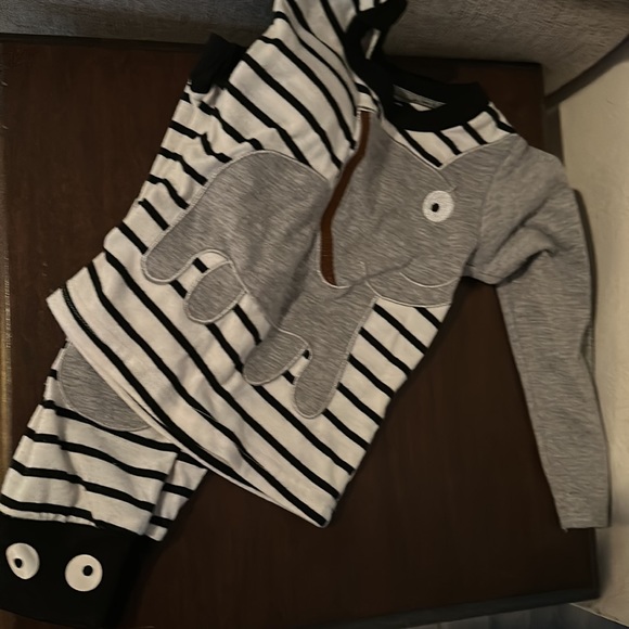 Elephant PJs - Picture 2 of 2